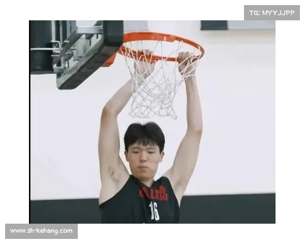 杨瀚森专访:松弛自信成优势 队友不传球也是比赛的一部分 杨瀚森专访:松弛自信成优势 队友不传球也是比赛的一部分